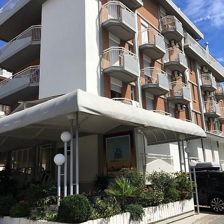 Residence Moresco Lido di Jesolo Bagian luar foto