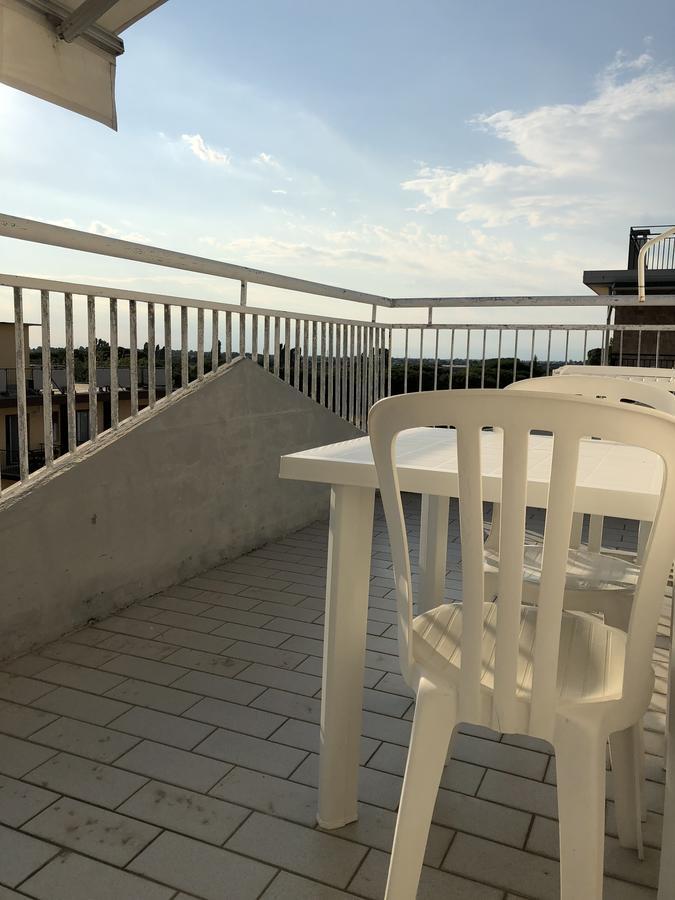 Residence Moresco Lido di Jesolo Bagian luar foto